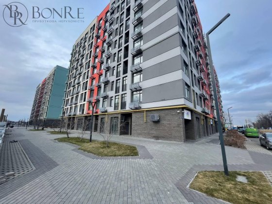 Продаж, Гатне, Оптимісто, Фасад, Торгове, 111м2 та 52м2. Гатное