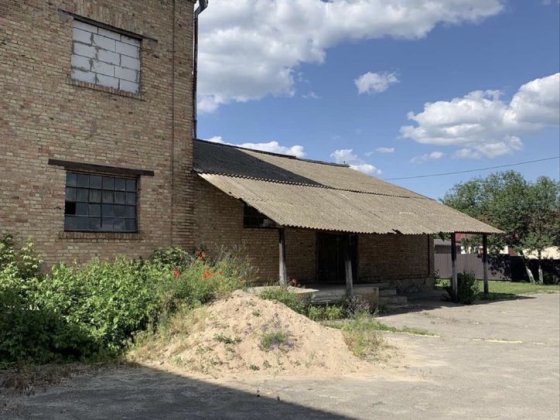 Продаж виробничого об’єкта - вальцевий та жорновий млин Козин