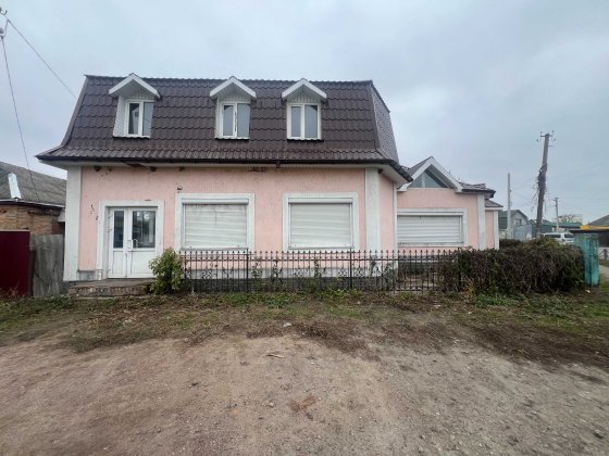 Продаж комерційного приміщення поряд з вокзалом та АТБ площею 188м2 Яготин