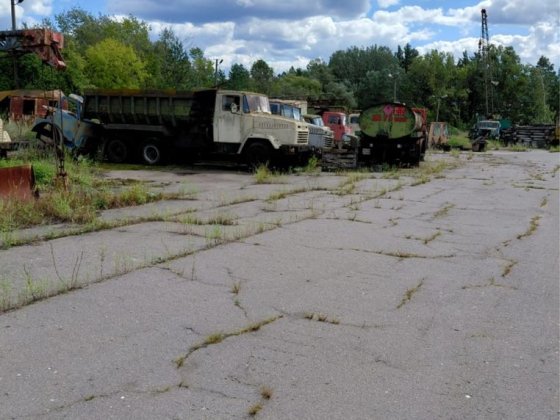 контрольний пакет акцій (74%) будівельної організації Гаврилівка