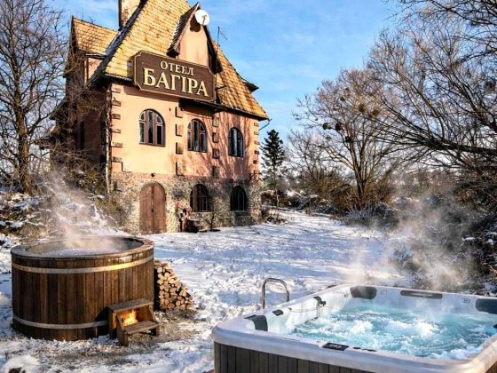 Комерційний об’єкт біля річки під Київом в с. Горбовичі Горбовичи