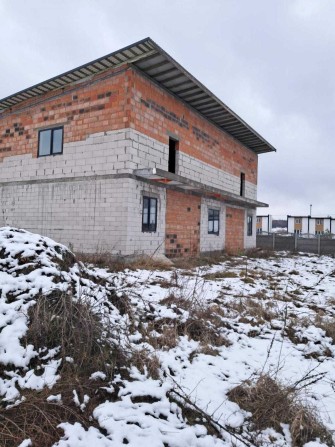 Продам 600м2 нерухомості та 35сот ділянки - фото 1