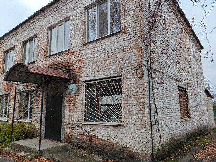 Комплекс будівель 492,5 м2, 0.2 га, м. Мала Виска, вул. Спортивна, 8 - фото 1