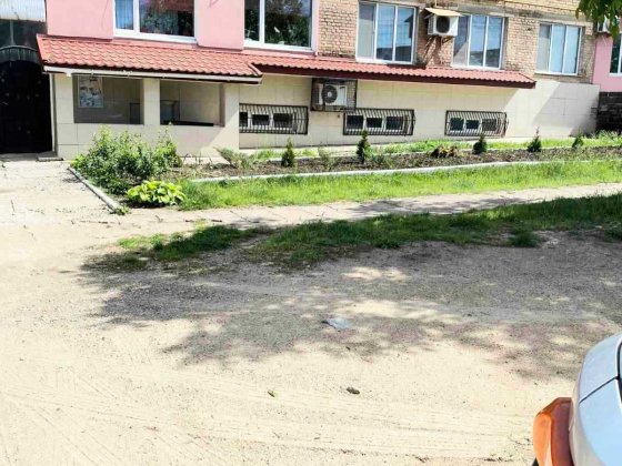 Продам приміщення в м.Бобринець. ТОРГ! Бобринец