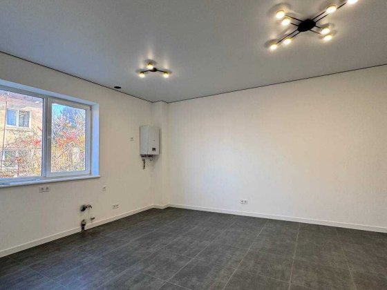 Продаж комерційного приміщення у Винниках Винники