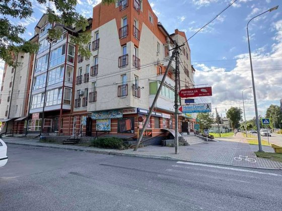 Продаж комерційного приміщення м. Пустомити Пустомити