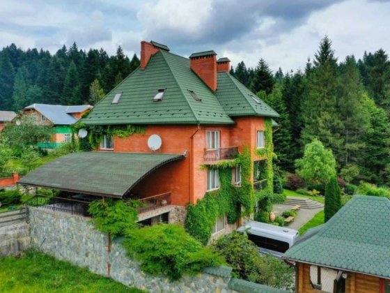 Готель - Віла " Золоте руно" в Східниці Сходница