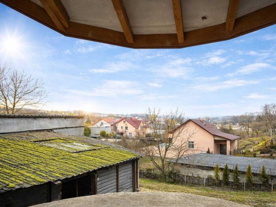 Продаж комерційного об'єкта в центрі с.Зимна Вода, біля Львова Зимна Вода