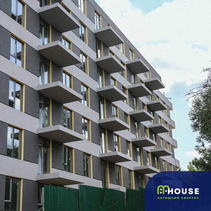 Продаж комерції 44 м2 у новобудові на Миколайчука - фото 1