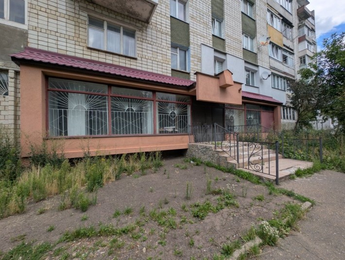 Продаж комерційного приміщення у м. Стебник - фото 1