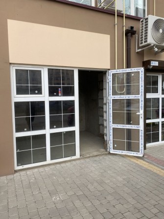 Фасадний офіс Сахарова 9 - фото 1