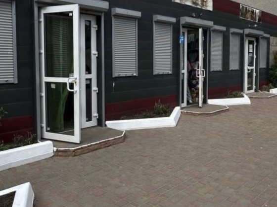 Продам комерційну нерухомість 101 м2( з орендарями) або обмін на кв-ру Великодолинське