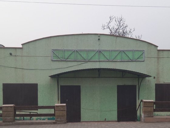 Магазин район дроздовка возле дороги Первомайськ