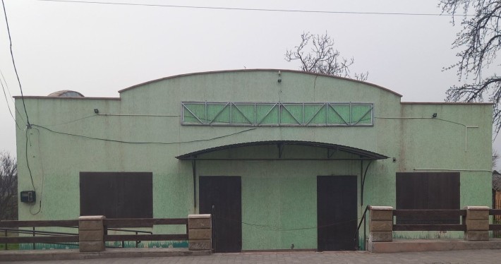 Магазин район дроздовка возле дороги - фото 1