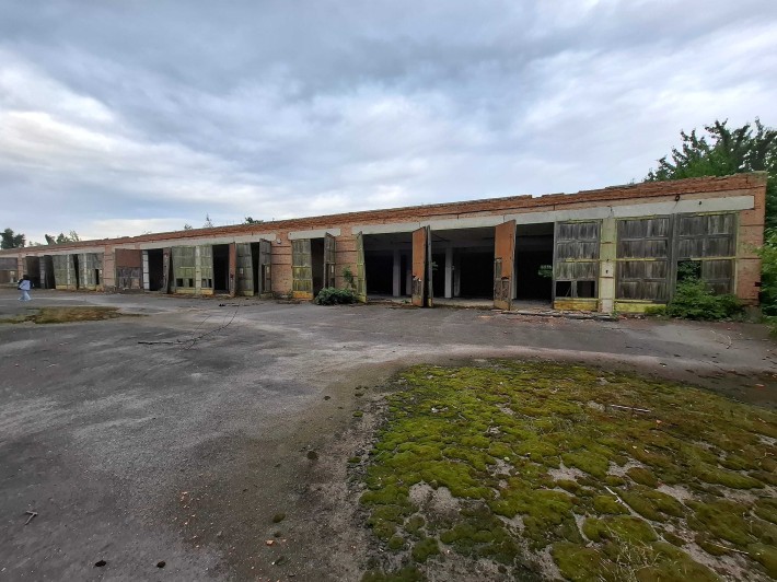 Виробничий комплекс 2 336,8 м2, 1,8 га, Красилів, вул. Морозівська 25а - фото 1