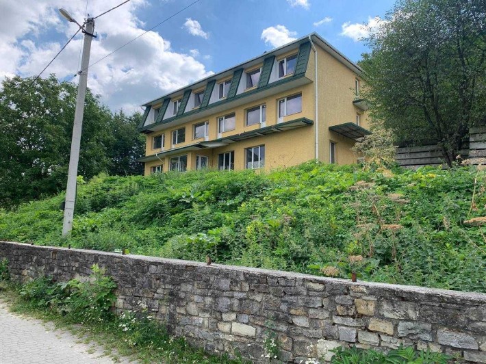 вигідна можливість: готель у серці курорту за привабливою ціною - фото 1