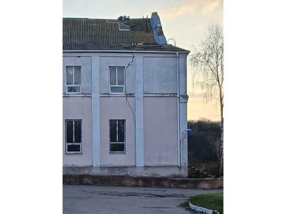 Нежитлова будівля, 986,2 кв. м, вул. Самойлова, 6А Тальне