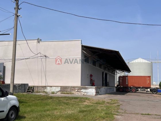 Продається виробничо-складська будівля з залізничною колією! Дубіївка