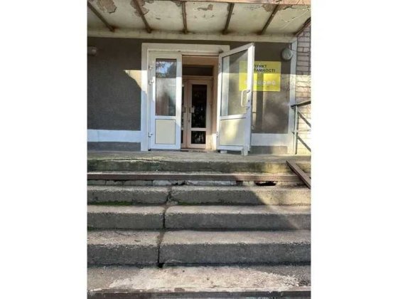 Нежитлове приміщення, 194 кв. м, вул. Героїв України (Гагаріна), 12 Монастырище