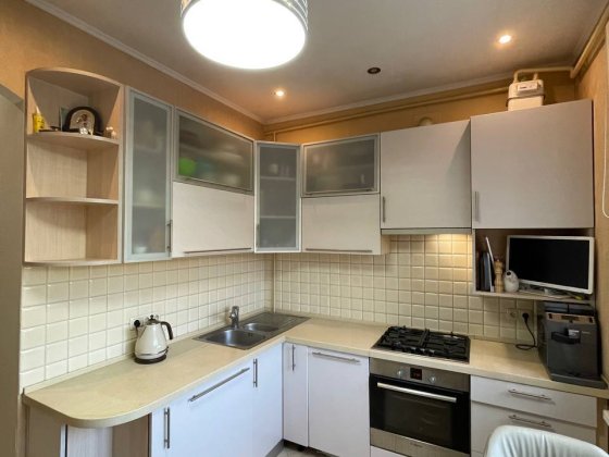 Продаж 3к квартири з ремонтом вул. Юрія Іллєнка (Мельникова), 10 м.Лук'янівська Киев