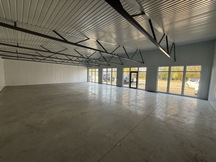 Приміщення 176 або 88 кв м (2*88кв м ) - фото 1