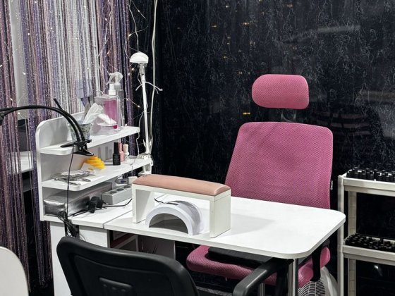 Здаєть робоче місце майстра нігтьового  сервісу ! Боярка