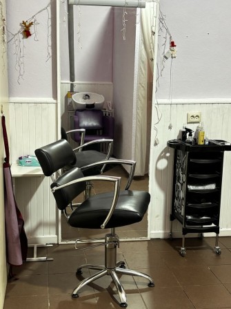 Здаємо робоче місце перукаря нова Боярка! - фото 1