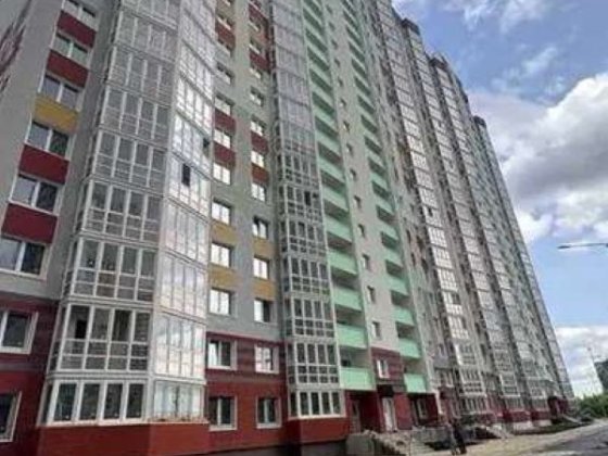 Продаж 3-к квартири вул. Б.Гмирі 22б Киев
