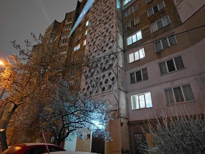 Продаж 2-к квартири вул. Йорданська 4а - фото 1