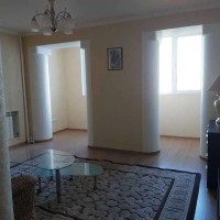 Продаж 2-к квартири вул. Полярна 8е Київ