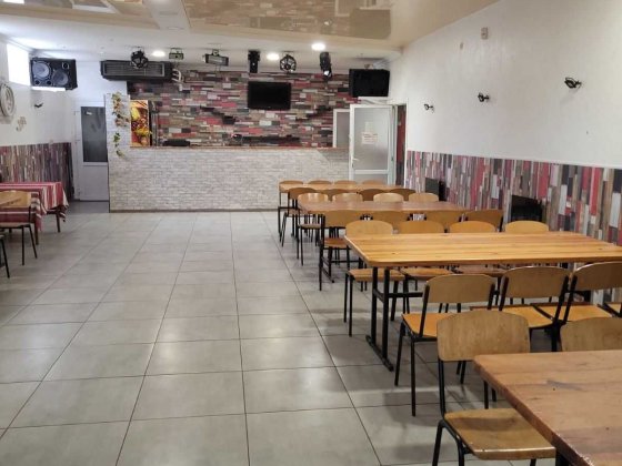 Універсальне приміщення в центрі Карнаухівки Каменское