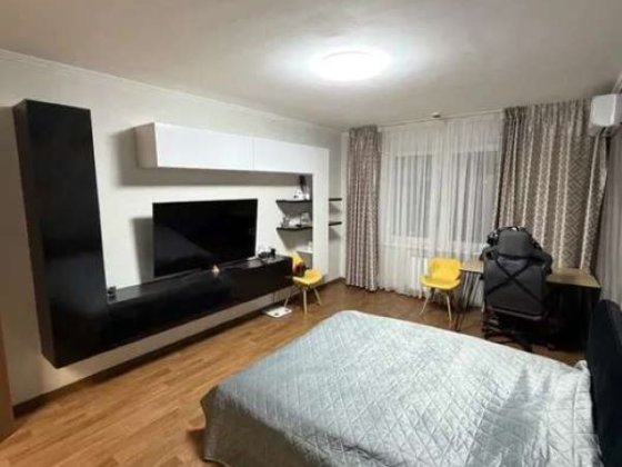 Продаж 1-к квартири пров.Моторний 11 Киев