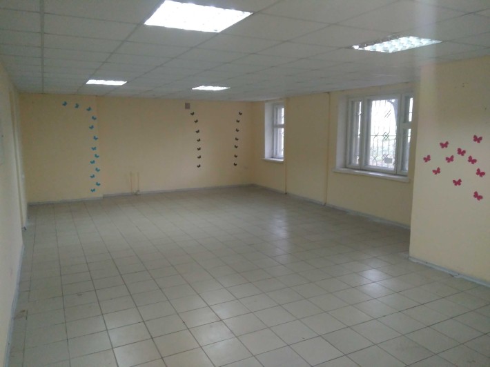 Сдам помещение с отдельным входом возле 6й детской больницы - фото 1