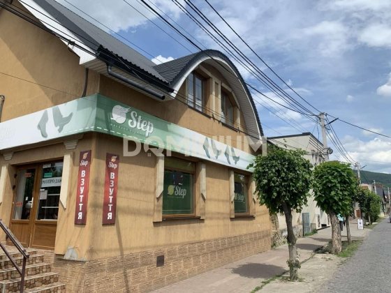 Оренда торгового приміщення 44 м² у центрі Виноградова Виноградов