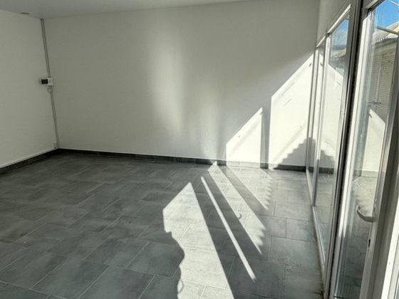 Продам/сдам комерційне приміщення на ринку Вознесенск