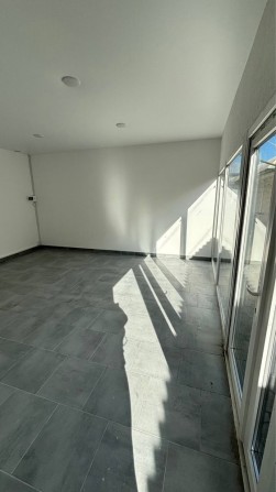 Продам/сдам комерційне приміщення на ринку - фото 1