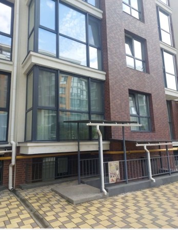 Оренда комерційного приміщення на Прорізній - фото 1