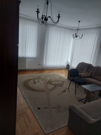 Здається в оренду другий поверх торгової будівлі - фото 1