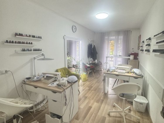 Здаться на довгострокову оренду приміщення Долина