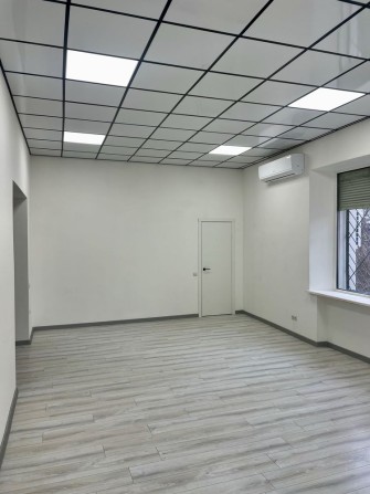 Оренда приміщення в центрі міста Дубно - фото 1