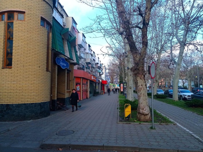 Аренда!Рядом с ТРЦ Нептун! ЦЕНТР г.Черноморска! - фото 1