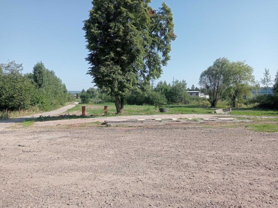 Виробнича площадка на ділянці 15 сот та нерухоме майно. Калуш