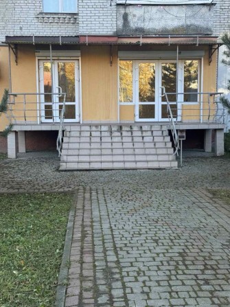 В центрі Кслуша комерційне приміщення - фото 1