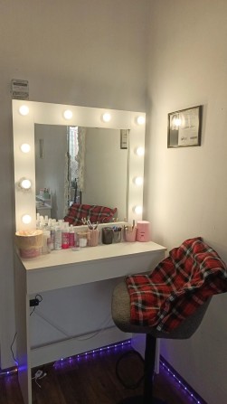 Місце для майстра бровіста - фото 1