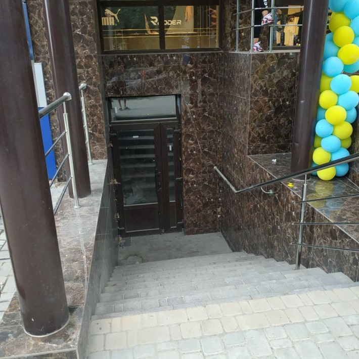 Оренда приміщення ЦЕНТР, пр. Грушевського 27, 190 кв.м - фото 1