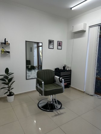 Оренда крісла/місце під крісло перукаря - фото 1