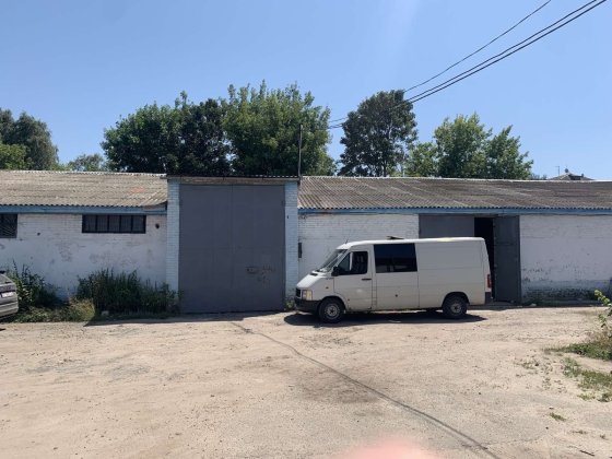 Приміщення під склад, виробництво, майстерню, тех станцію, гараж Лубны