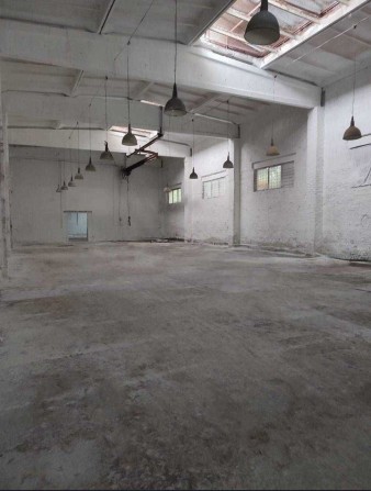 Окремо розташована одноповерхова будівля - фото 1