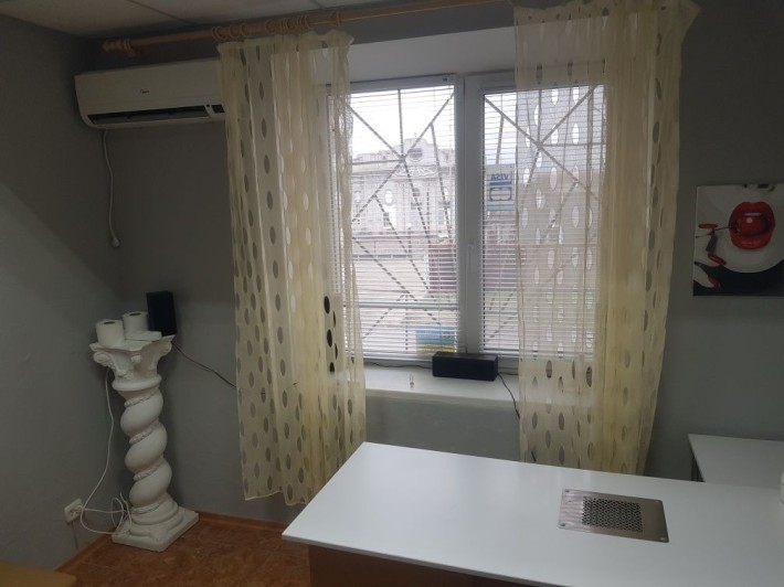 Сдам кабінет приміщення нежиле - фото 1