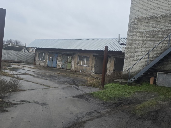 Оренда приміщення під склад Мерефа, центр - фото 1